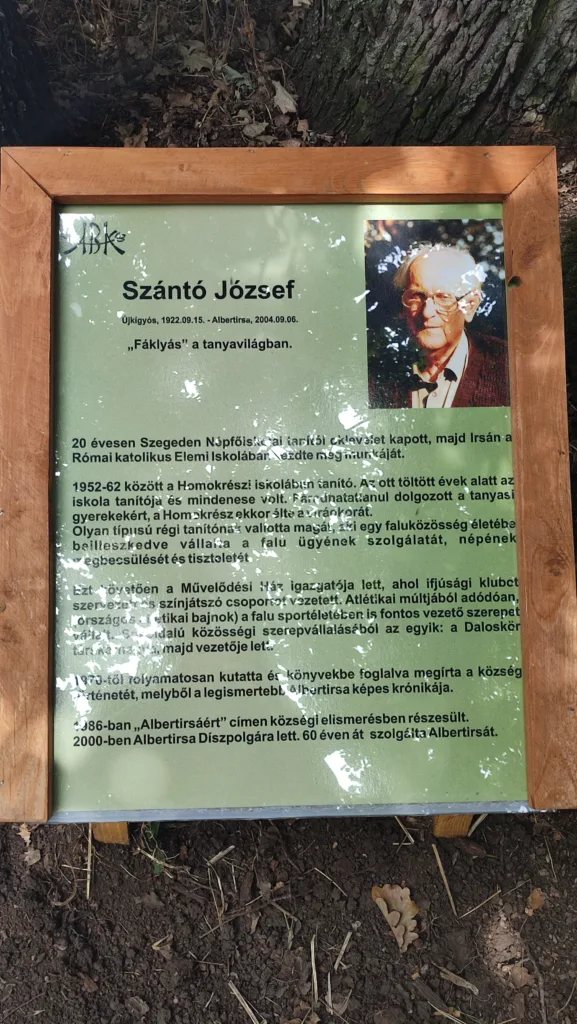 Emléktábla Szántó József fája előtt